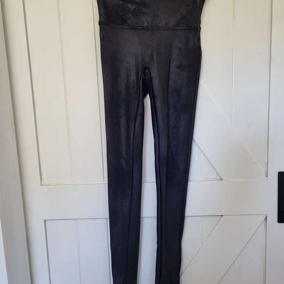 SPANX Pants - SPANX Black High-Waist Active Leggings Faux Suede Women's Size‎ Small